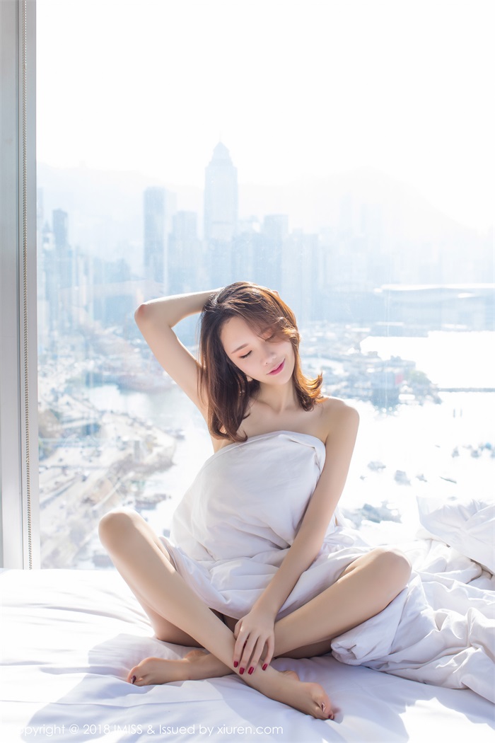 [IMiss爱蜜社] 2018.08.03 Vol.273 萌琪琪Irene [56P/218MB]