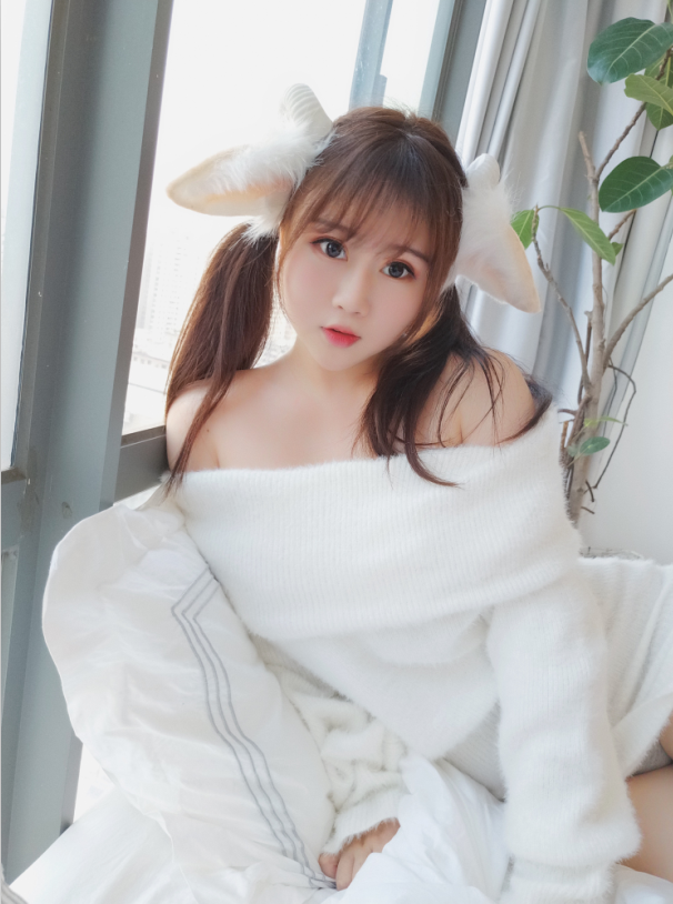 是依酱吖 NO.013 羊咩咩 [33P-61MB]