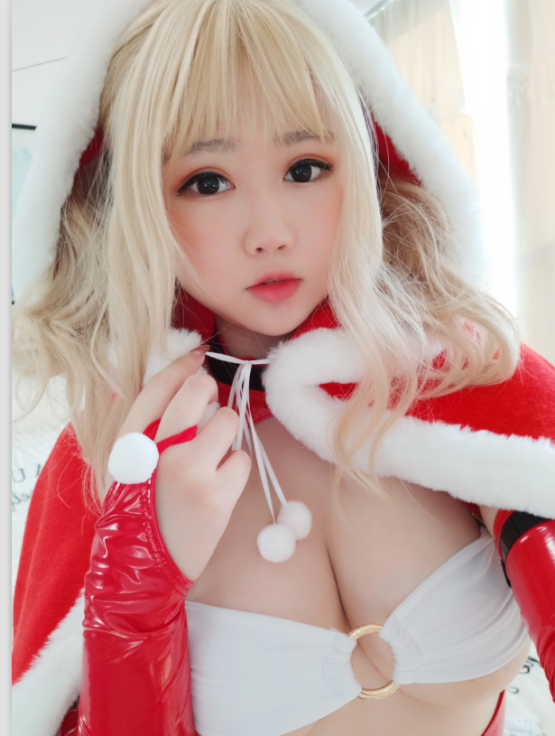是依酱吖 NO.014 雪夜锦礼 [29P-69MB]