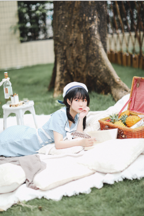是依酱吖 NO.000 依酱私人拍摄图 [30P-165MB]