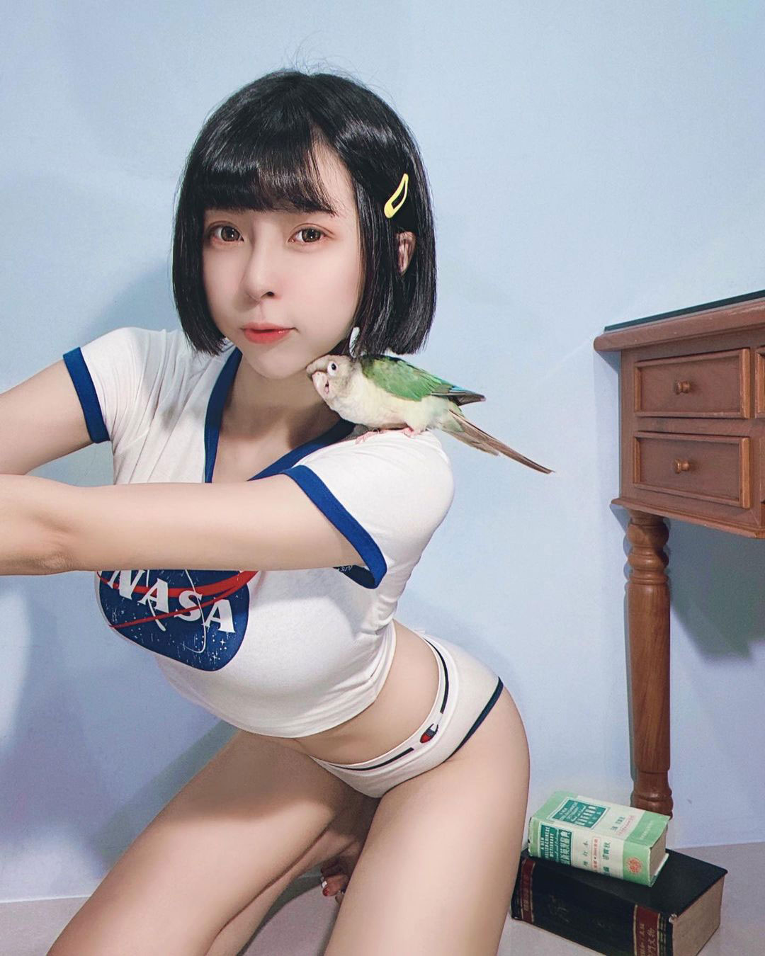 C奶美少女 Chubby糖 这个女孩的脸蛋和眼神让人好着迷