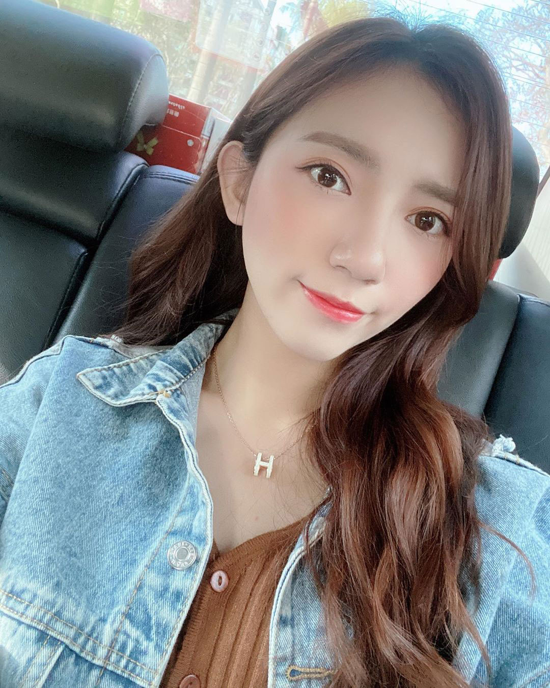 向思羽Jessie 校花高颜值性感满分 掳获不少网友的心! 