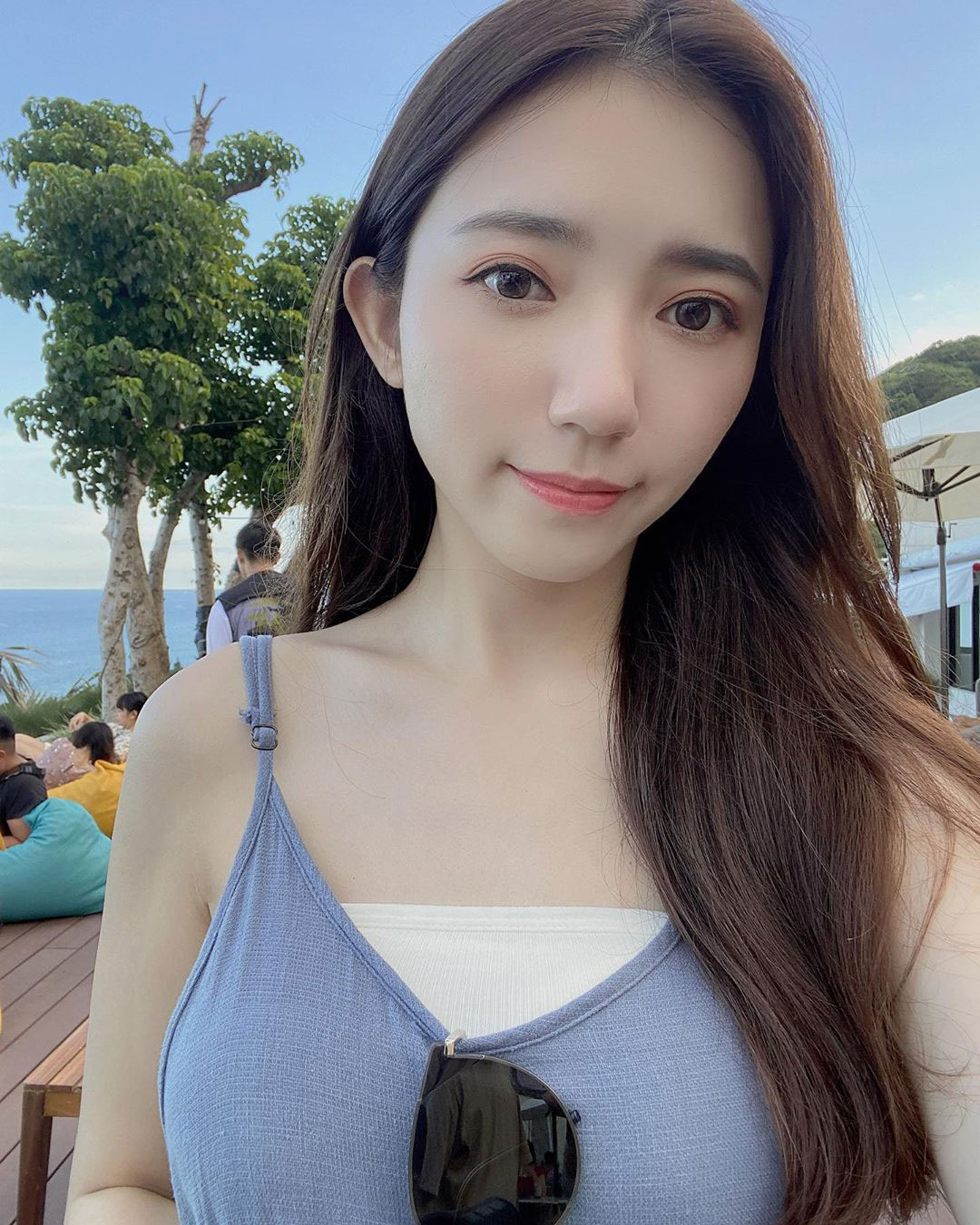 向思羽Jessie 校花高颜值性感满分 掳获不少网友的心! 