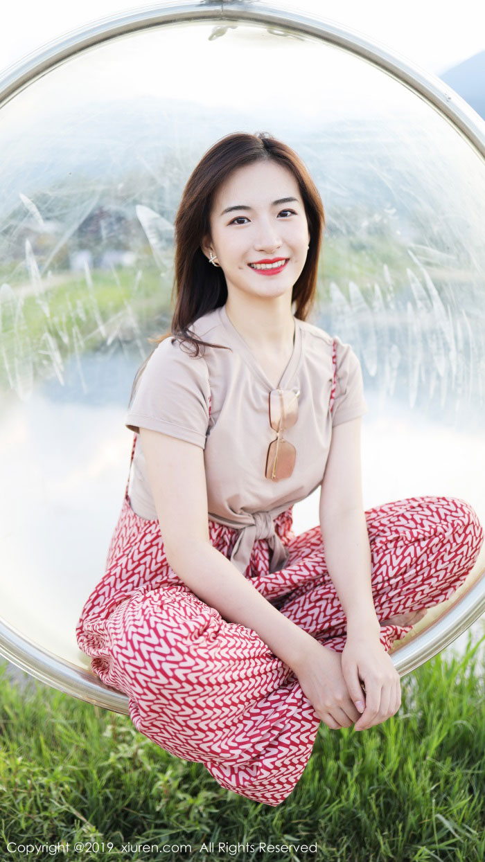 [XIUREN秀人网] 2019.10.11 No.1718 艺儿拿铁 [63P/178MB]