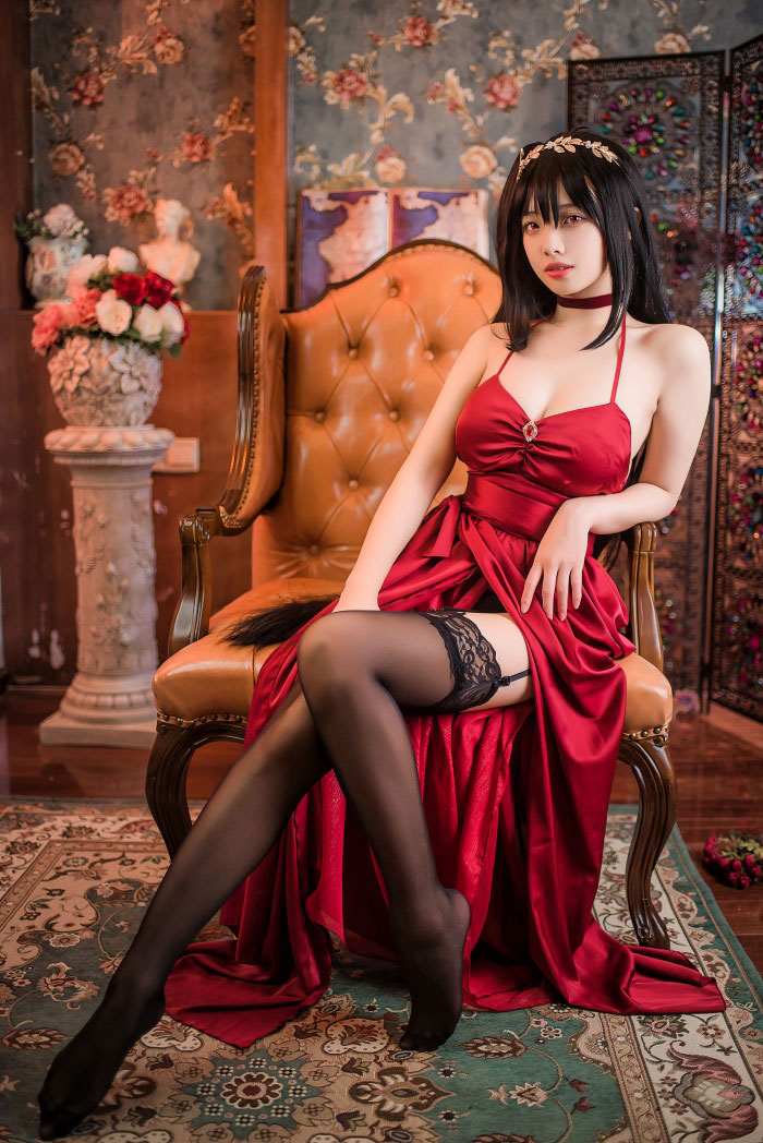 微博红人Coser@雯妹不讲道理 碧蓝航线大凤礼服 [43P/579MB]