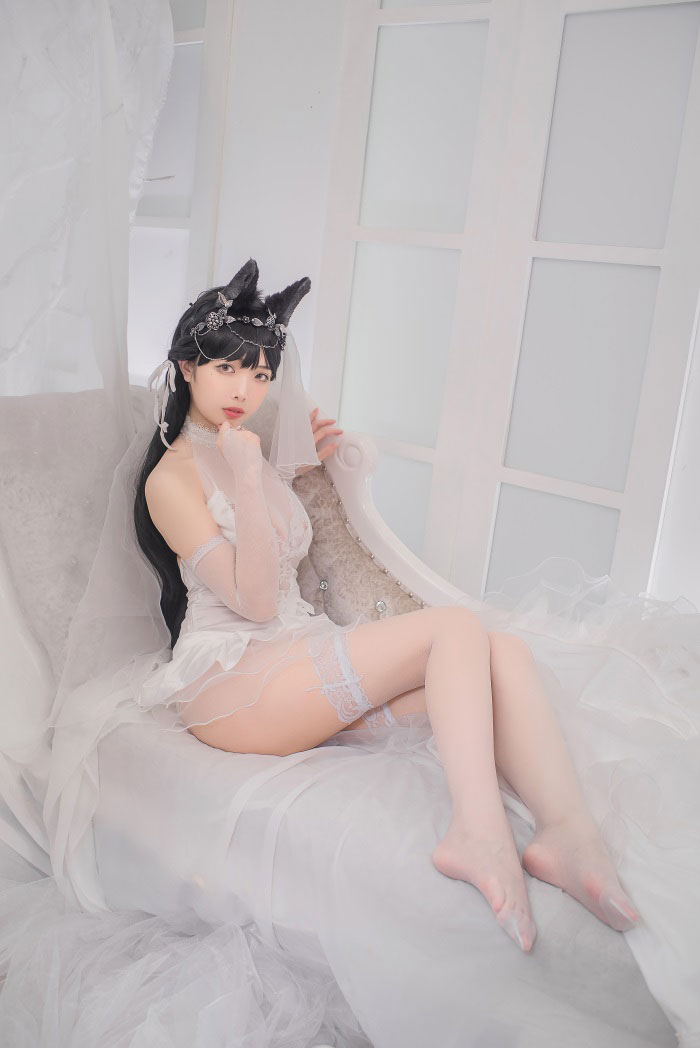 微博红人Coser@雯妹不讲道理 爱宕花嫁 [32P/282MB]