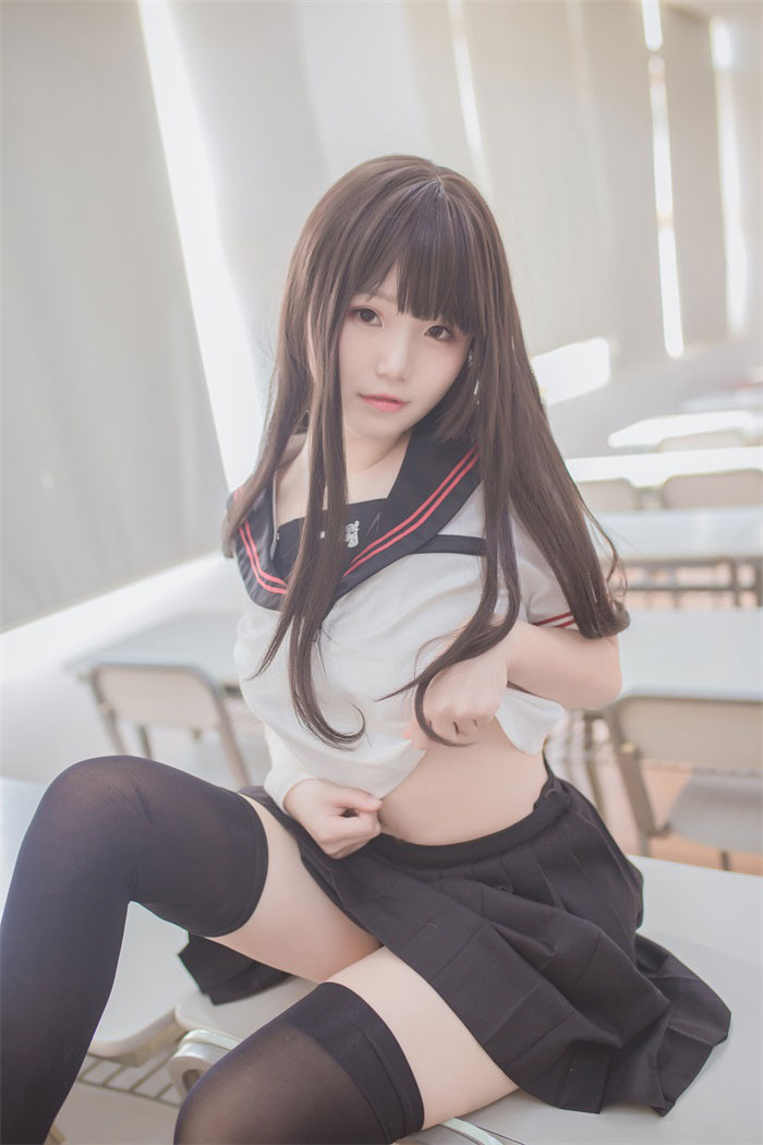 Coser女神@Yoko宅夏Cos - 黑丝JK [39P/220MB]