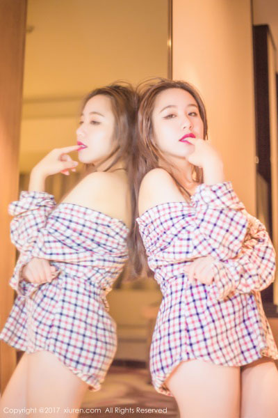 [XIUREN秀人网] 2017.09.28 NO.823 吃白菜的vi菜菜 [48+1P/192M]