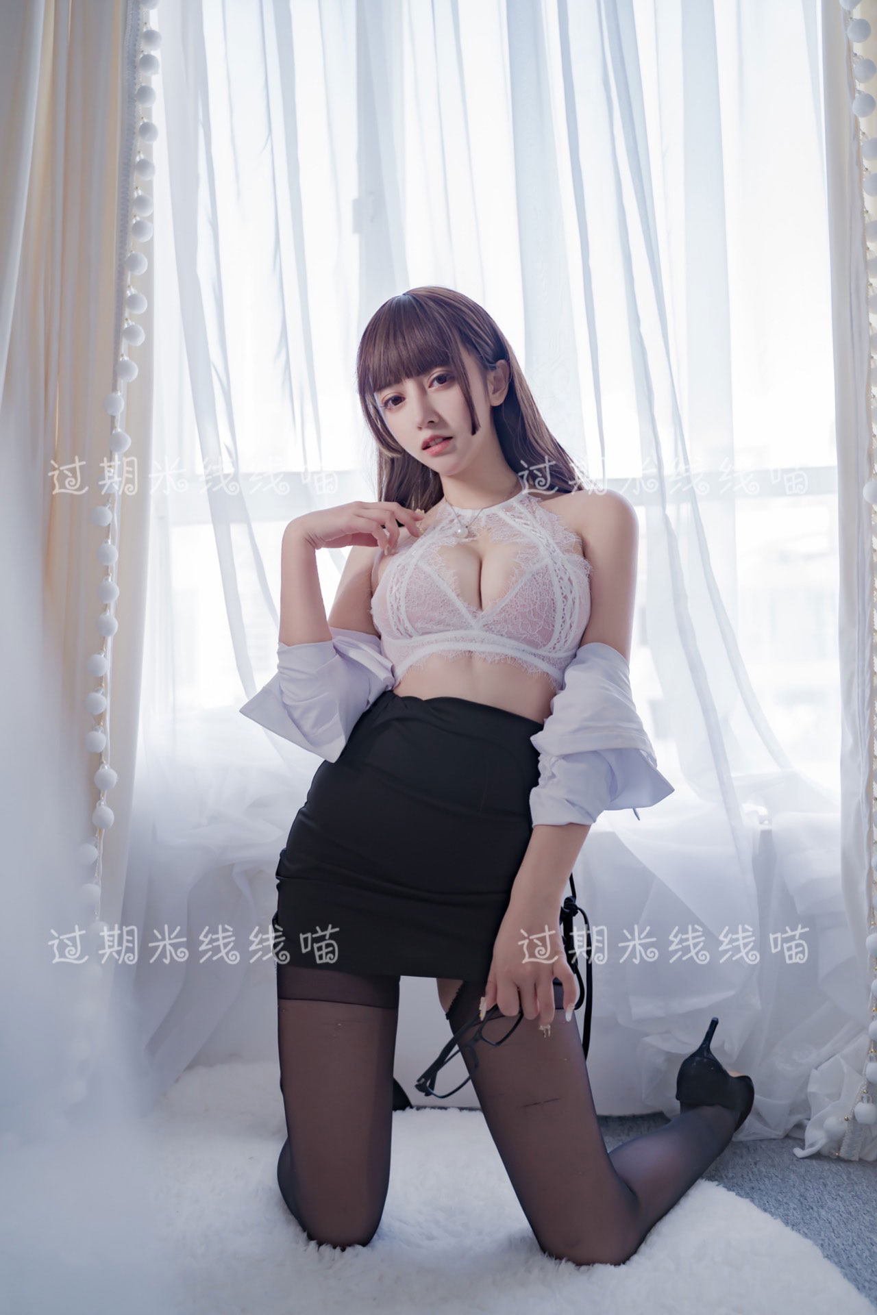 米线 - OL 情欲 [40P 9M]