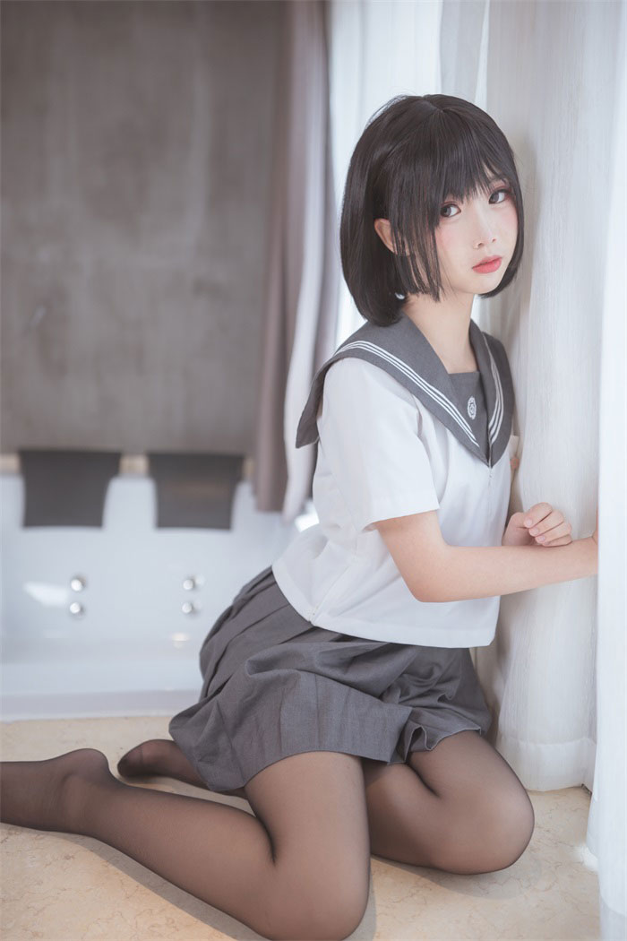 面饼仙儿 NO.016 脑内少女 黑丝JK [25P-241MB]
