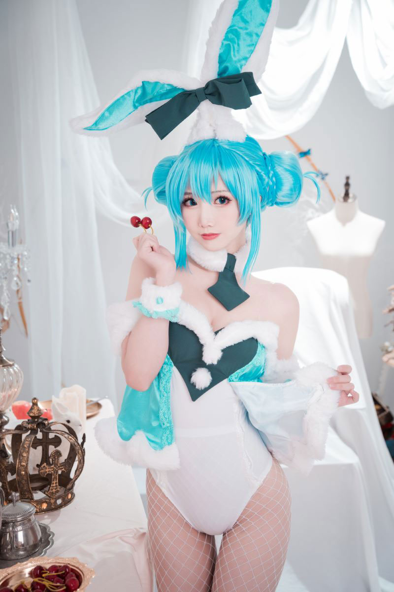面饼仙儿 NO.068 初音兔女郎 [17P139MB]