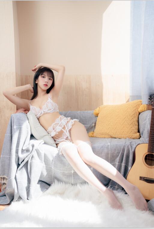 果咩酱w - NO.10 初恋女友 [40P-756MB]