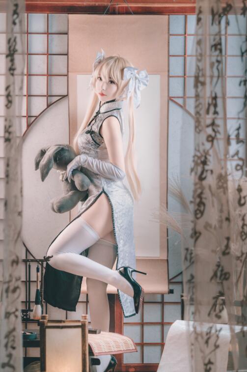 白易子教主 - NO.27 旗袍 [22P-87MB]