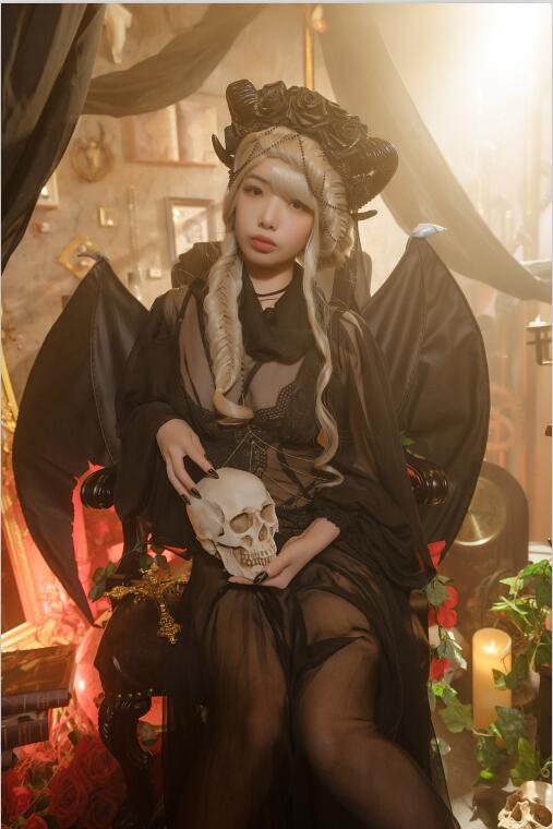 雯妹不讲道理 - NO.019 魅魔本 gothic devil [16P-324MB]
