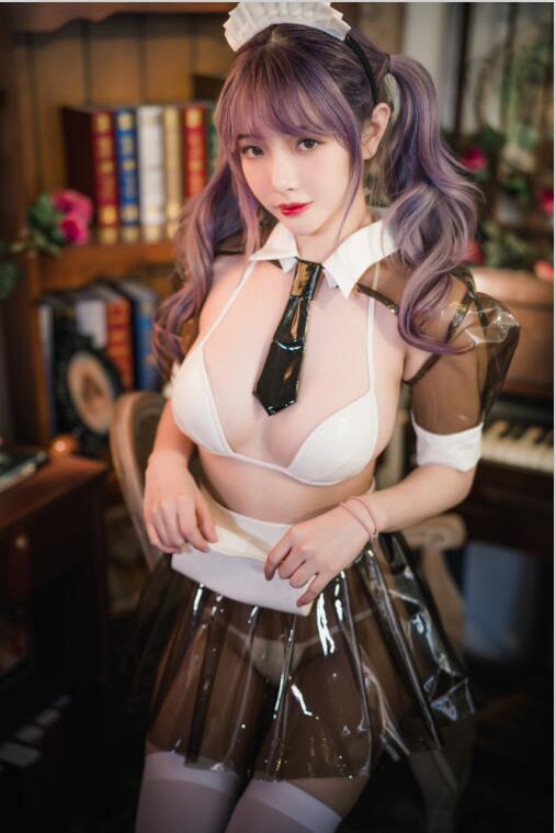 雯妹不讲道理 - NO.073透明皮衣女仆[40P-1V-839M】