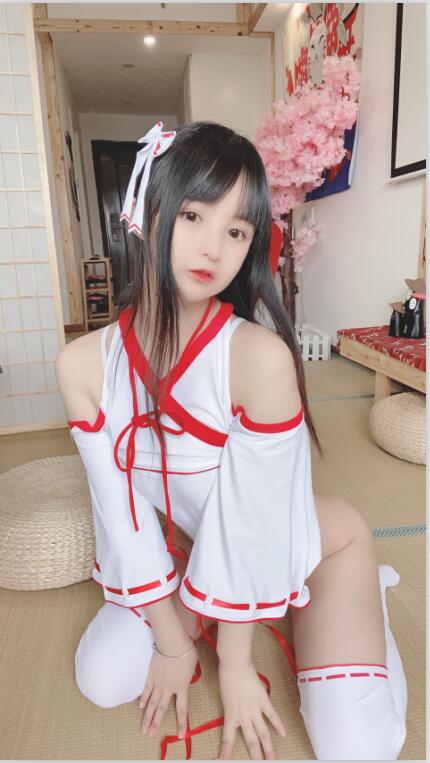 桜井宁宁 NO.001 女巫 [64P2V-155MB]