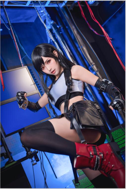 ElyEE子 - NO.67 蒂法写真 [74P