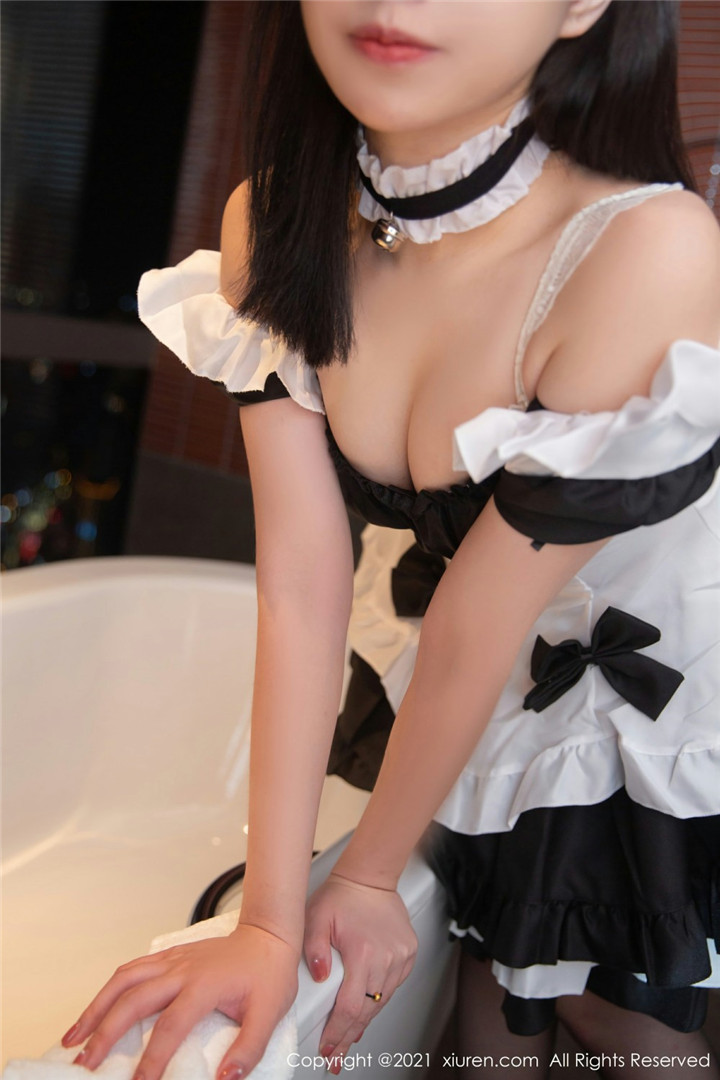 [XiuRen秀人网] 2021.11.02 No.4153 一颗甜蛋黄a 深夜女仆服务 [66+1P]