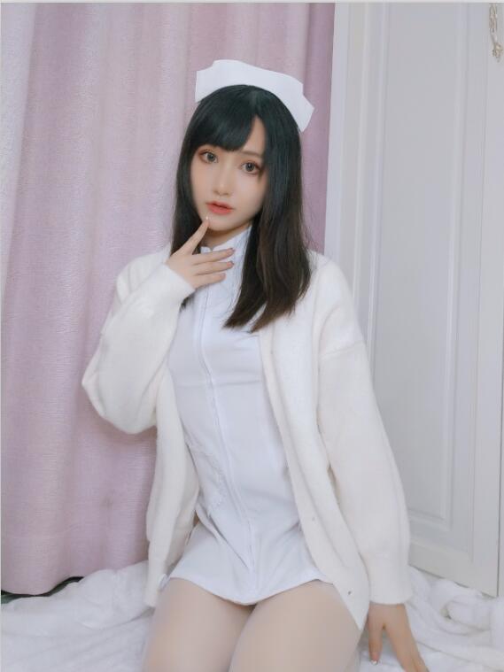 木之本果 - NO.02 真爱粉4月 看护妇 [12P