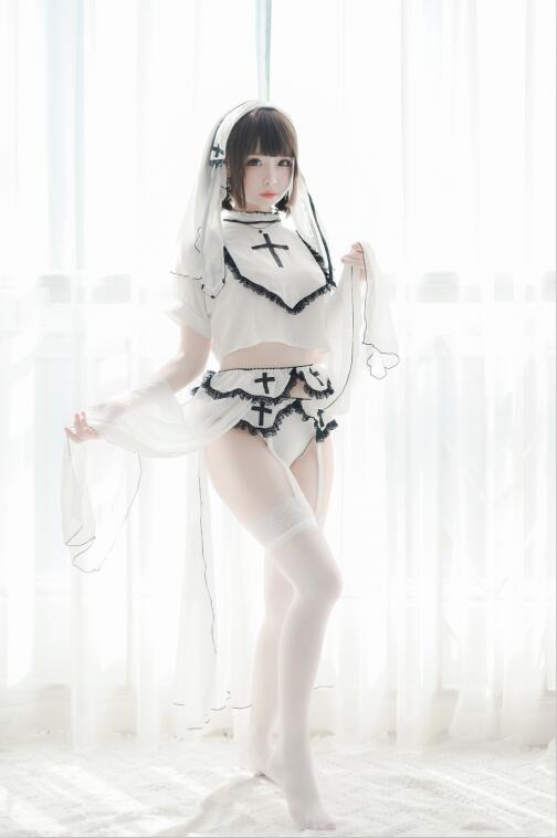 十万珍吱伏特 - NO.03 修女 [49P