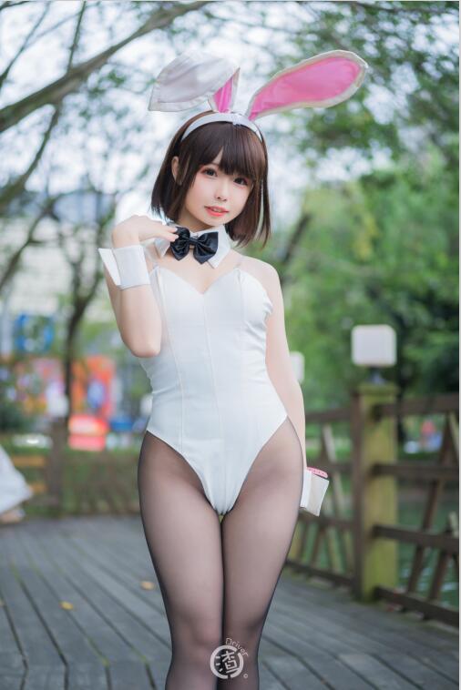 十万珍吱伏特 - NO.05 兔女郎 [11P