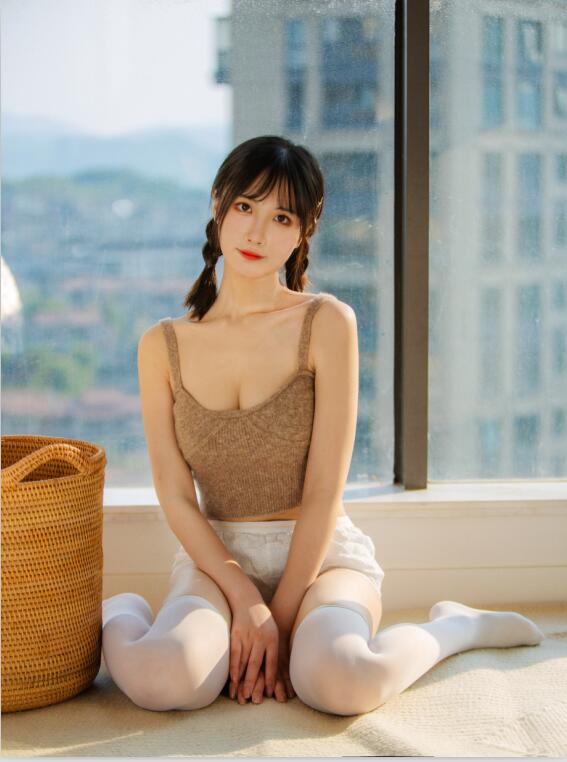 念雪ww – NO.09 蜜桃拿铁 36p
