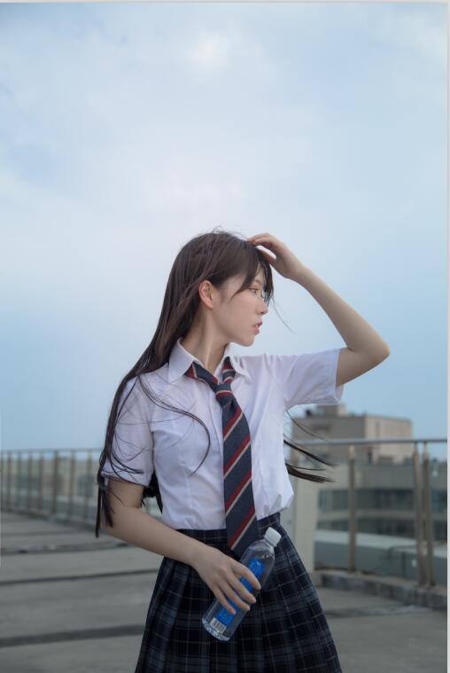 Fushii_海堂 – NO.10 饮水 17p