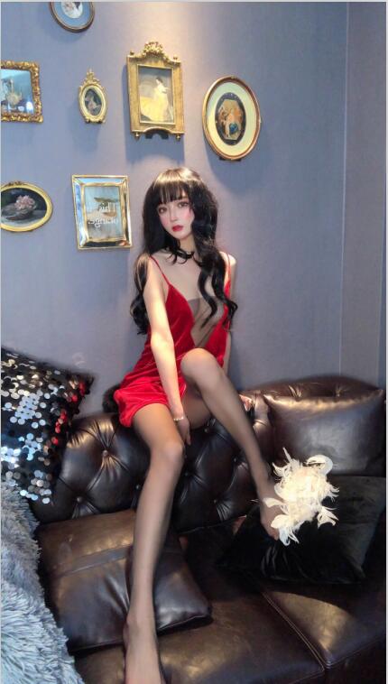 阿包也是兔娘 – NO.44 红丝绒睡衣 18p
