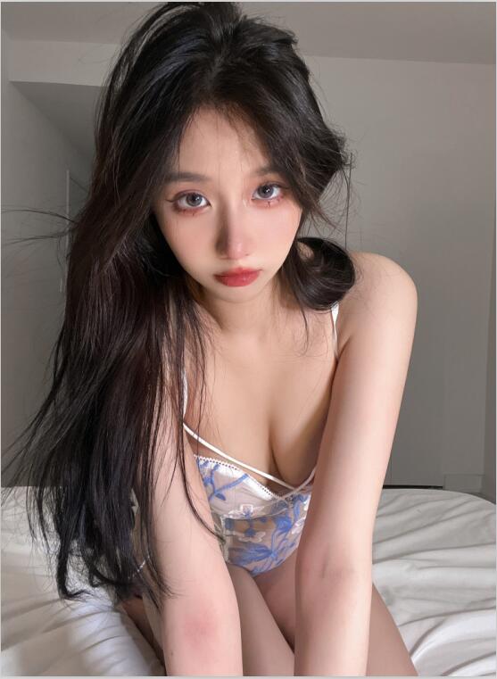 果咩酱w – NO.32 紫光夜 50P+3V