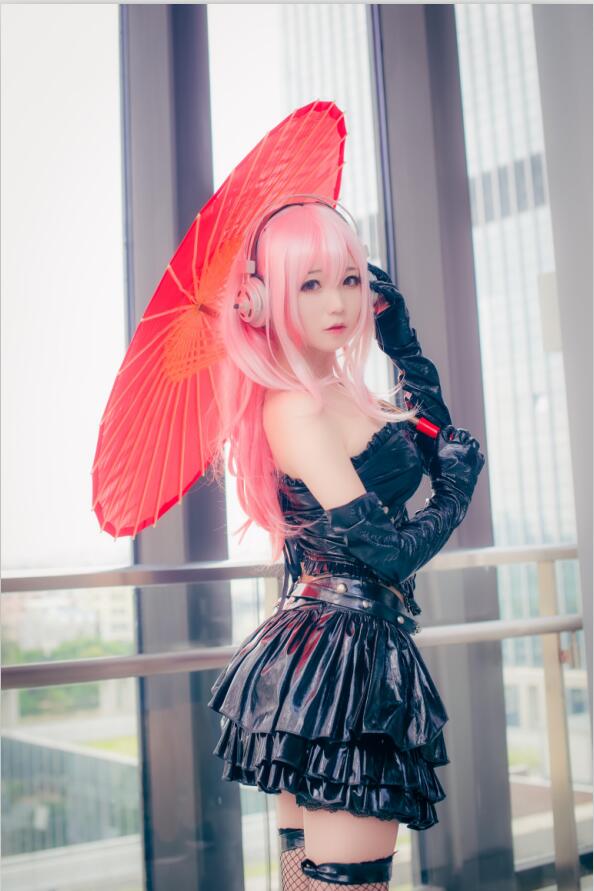 楚楚子w - NO.24 COS-超级索尼子COS场照 SUPER SONICO 9P