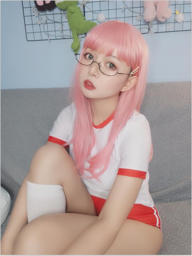 黑猫猫OvO – NO.006 体操服自拍 16P