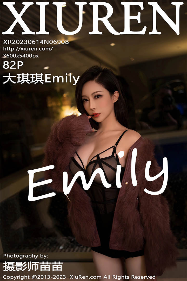 [XiuRen秀人网] 2023.06.14 No.6908 大琪琪Emily 性感红灰色毛衣[82+1P]