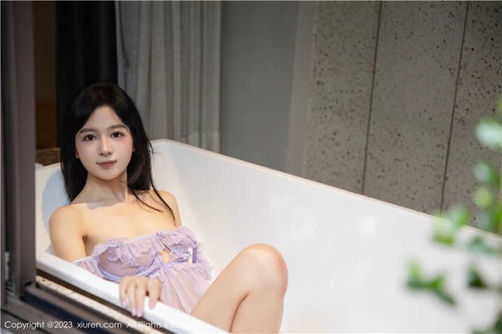 [XiuRen秀人网] 2023.09.27 No.7451 糖豆sisi 性感紫色薄纱睡裙[56+1P]