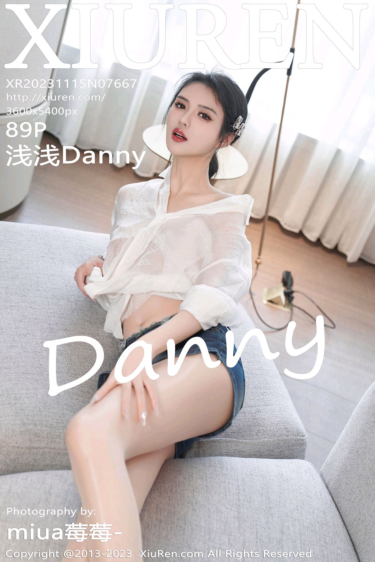 [XiuRen秀人网] 2023.11.15 No.7667 浅浅Danny 性感白T搭配性感牛仔短裙[89+1P]